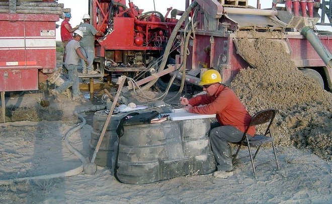 Oil drilling likely to contract further in 2021