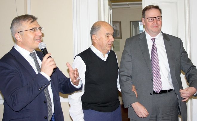 American business missionaries bring seven franchises to Kazan