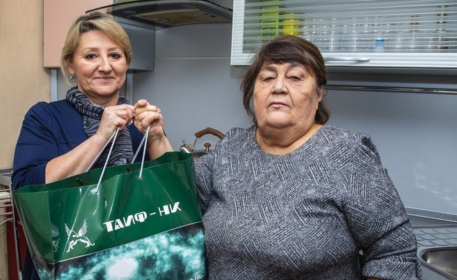 Special care: TAIF-NK representatives visit courageous people in Decade of Disabled Persons