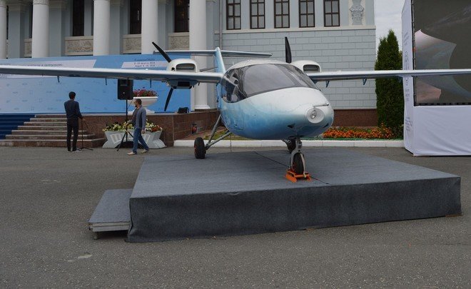 АSТО-2018: 'family plane' for two Jeeps and air town in Rybnaya Sloboda