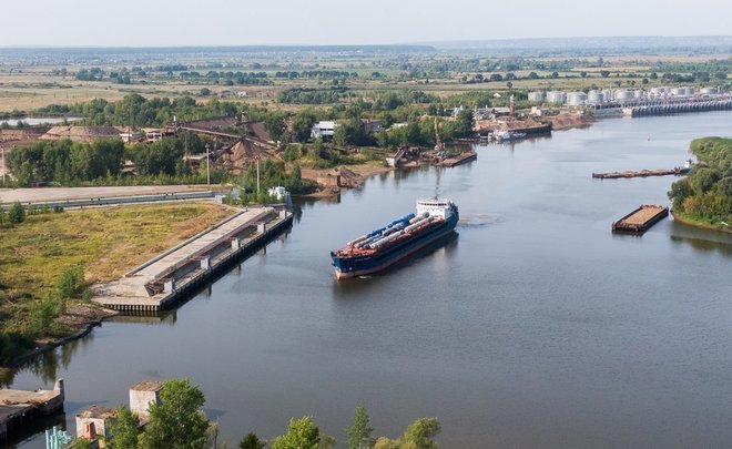 From Romania to Tatarstan: heavy equipment for NKNK’s ethylene plant arrives at Nizhnekamsk cargo port