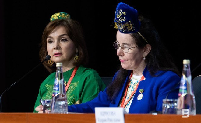 Dialogues of Tatar social activists: “One should not divide women into those who are in kalfaks and those without”