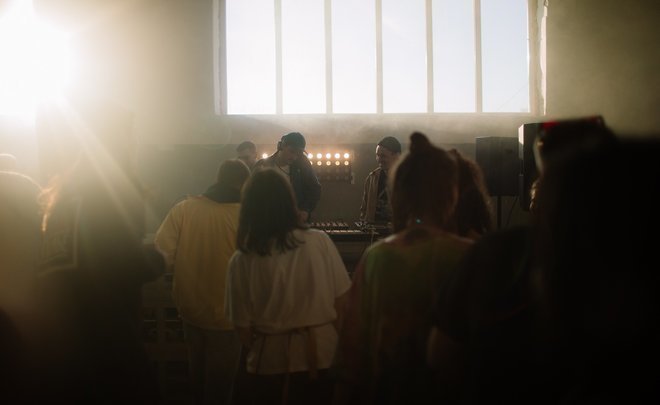 Werk hosts morning performance — new format of parties caused by COVID-19