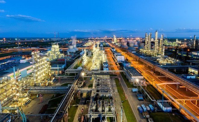 Nizhnekamskneftekhim celebrates 52nd jubilee: how the company upholds the traditions founded by Lemayev