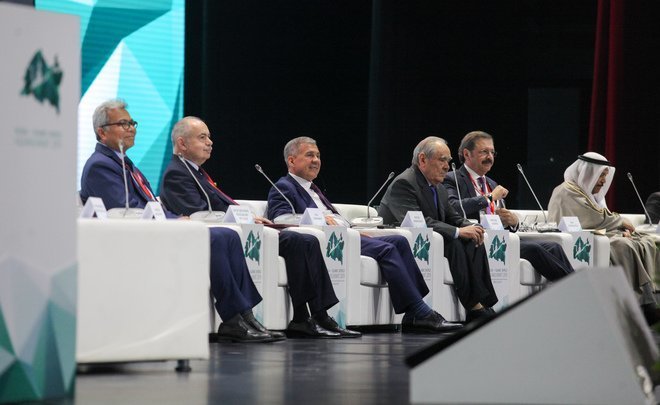 “Mr Minnikhanov is lucky with the predecessor. Mr Shaimiyev, you’re lucky with the successor”