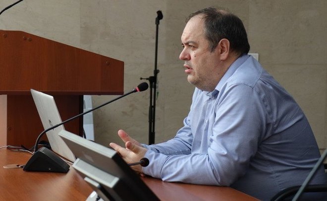 Dmitry Lopushov: 'We will take the consent of both the parent and the teenager for vaccination against coronavirus'