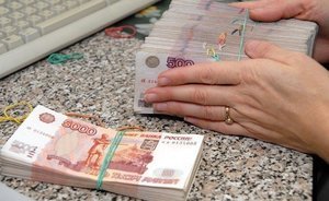 Silence is golden. Ruble braces for news from USA