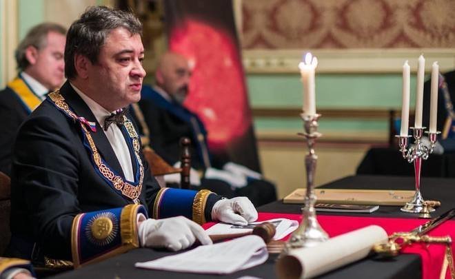 Chief Mason of Russia: ''At times, characters dreaming of world domination come to us''