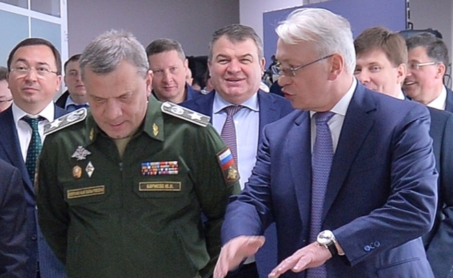 About how Anatoly Serdyukov came to Kazan to look at President-S