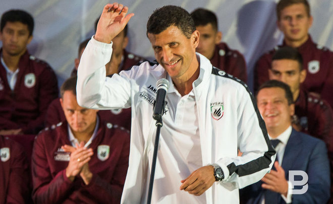 Gracia speaking Russian or how Rubin presented its new emblem, uniform and players