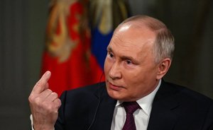 Elon Musk agrees with Vladimir Putin on use of dollar