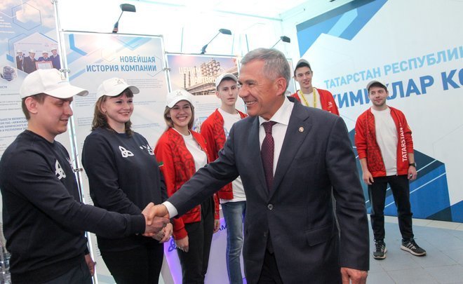Rustam Minnikhanov: “The tradition to celebrate in Nizhnekamsk is well established, and I hope we will continue to meet there”