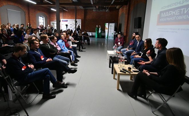 'Marketing of #realnoevremya': eloquent speakers, paradoxical ideas, practical conclusions