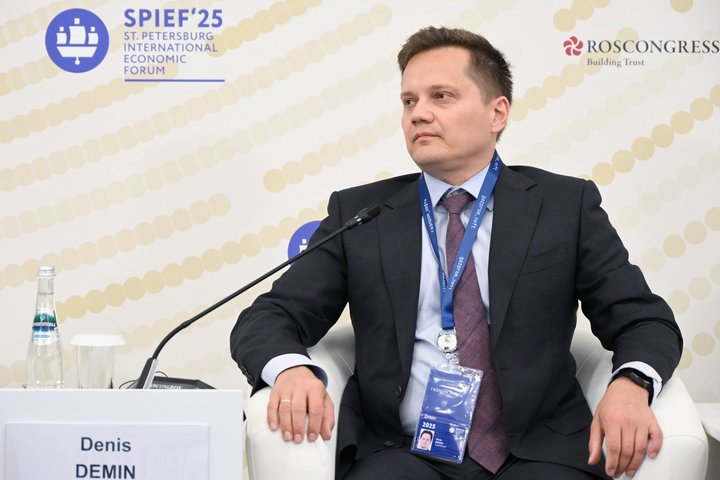 Denis Dyomin, Gazpromneft: ‘140 million tonnes of barrels are produced a day, this covers all global demand’