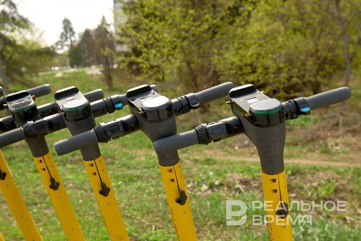 Over 10k trips on the first day and cashback for low speed: electric scooter season begins in Kazan