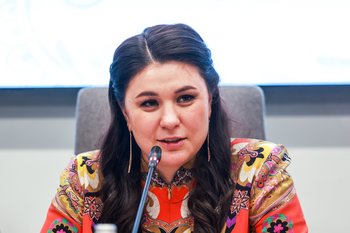 Low trade turnover and business unawareness: how to launch trade flows between Russia and India