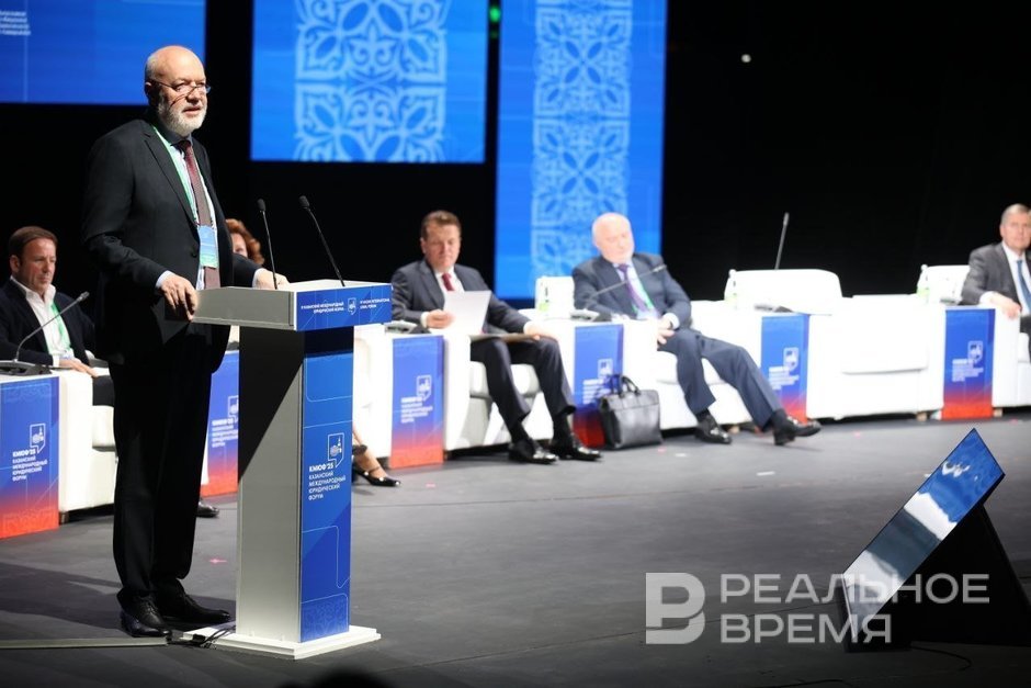 Thousands of lawyers gather in Kazan to challenge attorneys’ monopoly and ‘harness’ AI